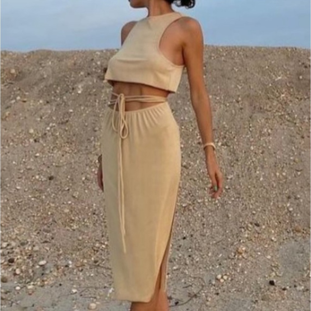 Danielle Bernstein Rib Jersey Pull on Tie Skirt and Cropped Tank Set, worn once